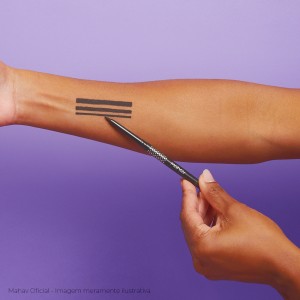 Lapiseira Retrátil para Olhos Carbon Black Fosco Mahav